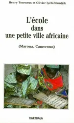 Ecole dans une petite ville africaine, Maroua, Cameroun (L')