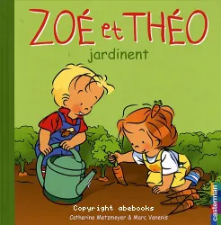 Zoé et Théo jardinent